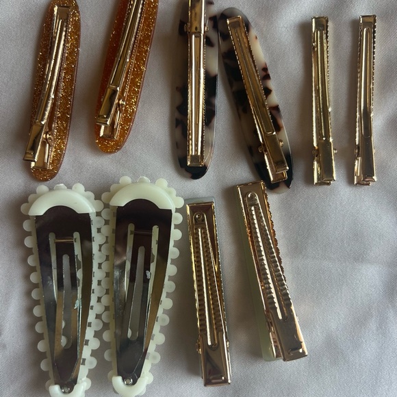 Hair Clips - Picture 4 of 7